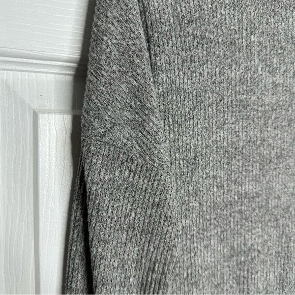 Tie-Knot Shirt Long Sleeved Ribbed Grey Size Medium - Picture 13 of 16